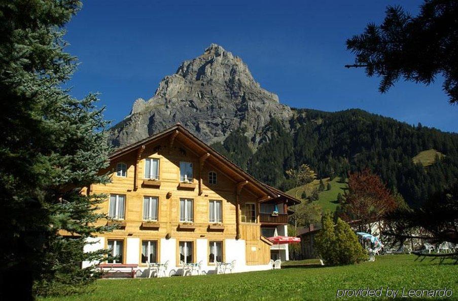 Hotel Alpina Kandersteg Exteriör bild